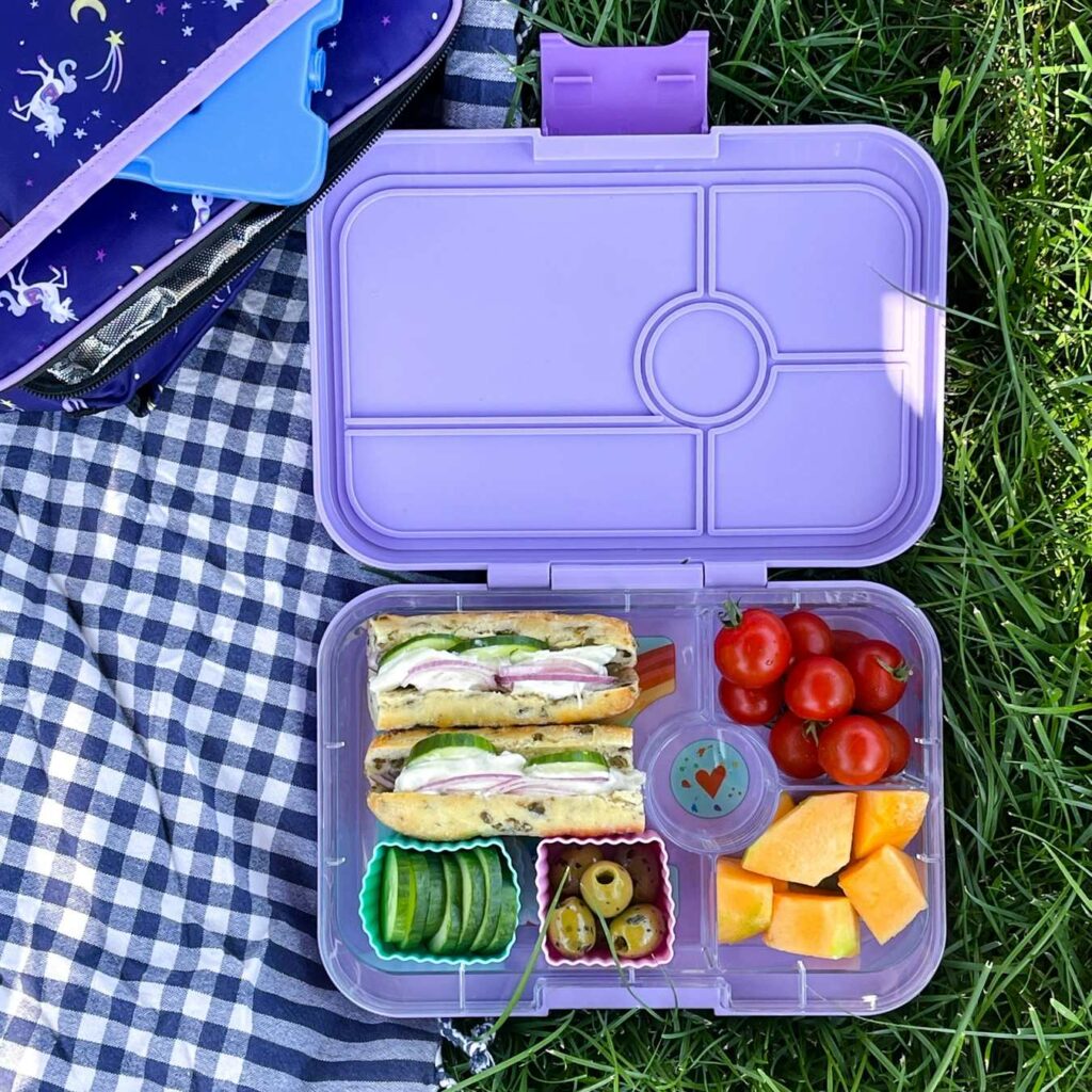 Giv dit barn sunde og friske madpakker med en Yumbox madkasse